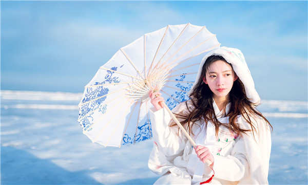 卫滨试管代怀生子多少钱一个？助孕之路的费用分析与方案选择